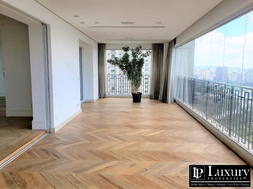 Foto 1 de Apartamento com 3 quartos para alugar, 300m2 em Cidade Jardim, São Paulo - SP