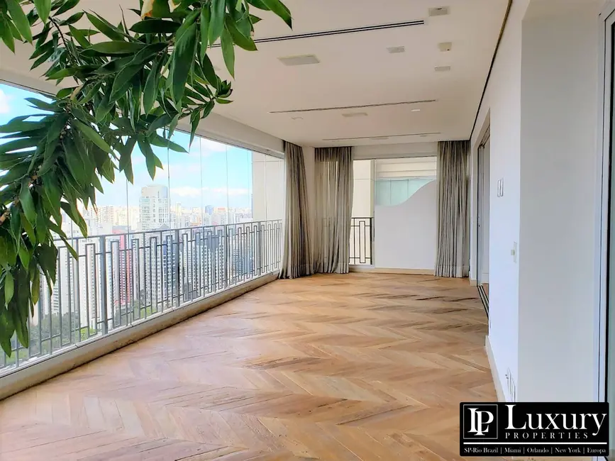 Foto 2 de Apartamento com 3 quartos para alugar, 300m2 em Cidade Jardim, São Paulo - SP