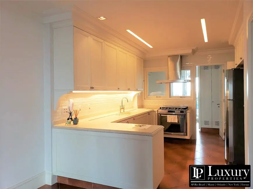 Foto 7 de Apartamento com 3 quartos para alugar, 300m2 em Cidade Jardim, São Paulo - SP