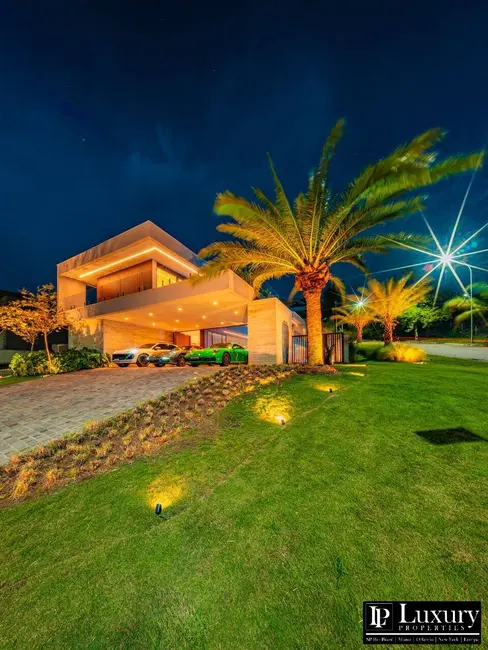 Foto 3 de Casa de Condomínio com 4 quartos à venda em Tamboré, Barueri - SP