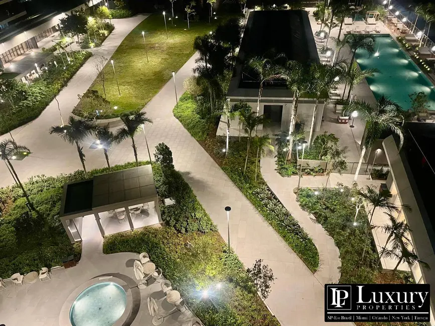 Foto 4 de Apartamento com 3 quartos para alugar, 142m2 em Real Parque, São Paulo - SP