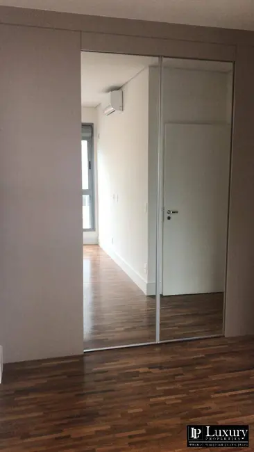 Foto 5 de Apartamento com 3 quartos para alugar, 181m2 em Vila Nova Conceição, São Paulo - SP