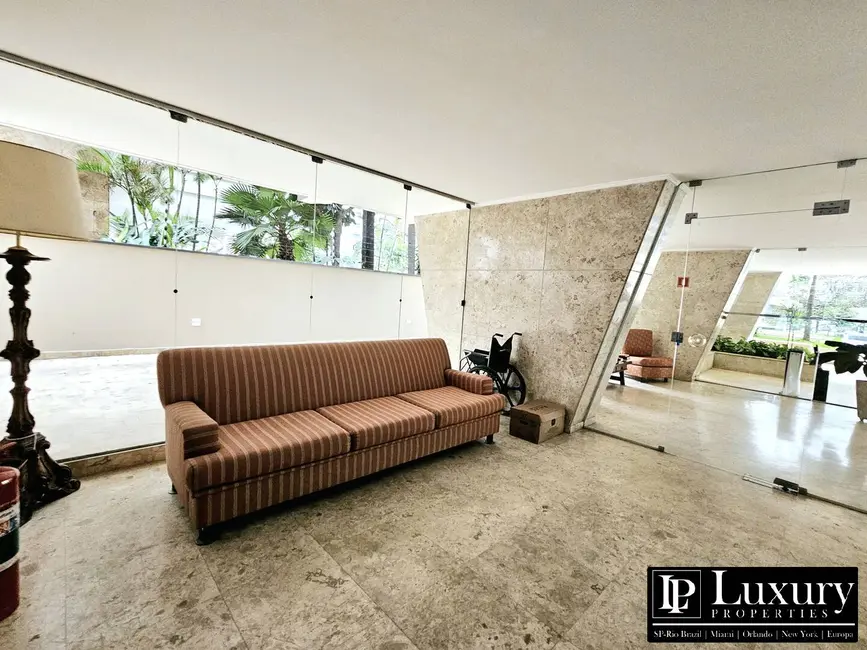 Foto 7 de Apartamento com 3 quartos à venda, 187m2 em Itaim Bibi, São Paulo - SP