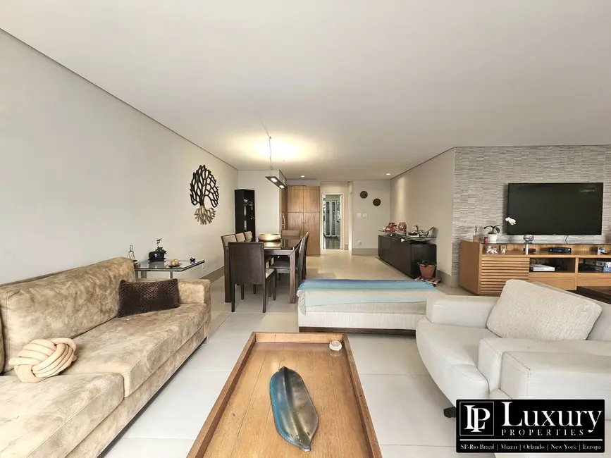 Foto 3 de Apartamento com 3 quartos à venda, 187m2 em Itaim Bibi, São Paulo - SP