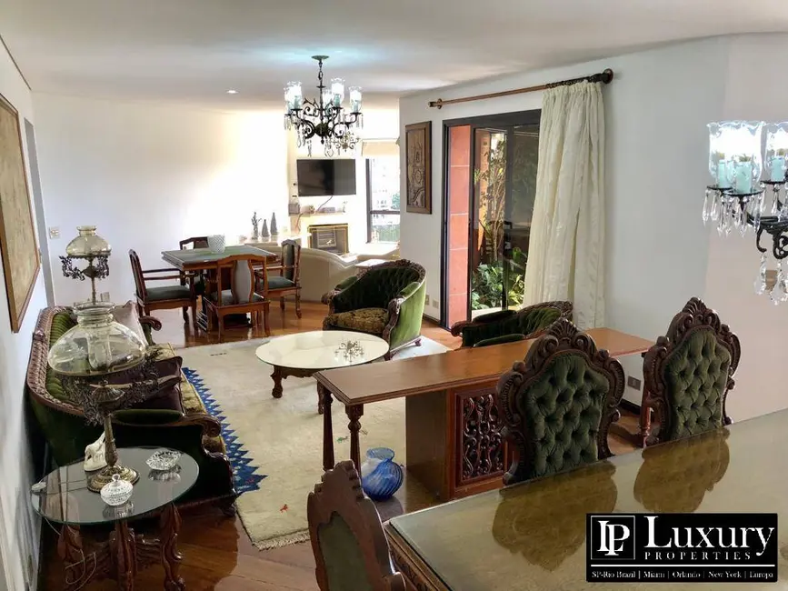 Apartamento com 4 quartos à venda, 240m2 em São Paulo - SP - imagem 2 Foto 2 de Apartamento com 4 quartos à venda, 240m2 em São Paulo - SP