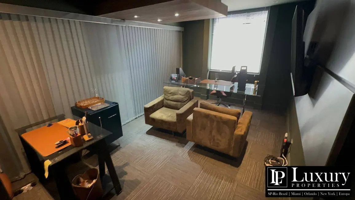 Foto 4 de Sala Comercial para alugar, 250m2 em Itaim Bibi, São Paulo - SP