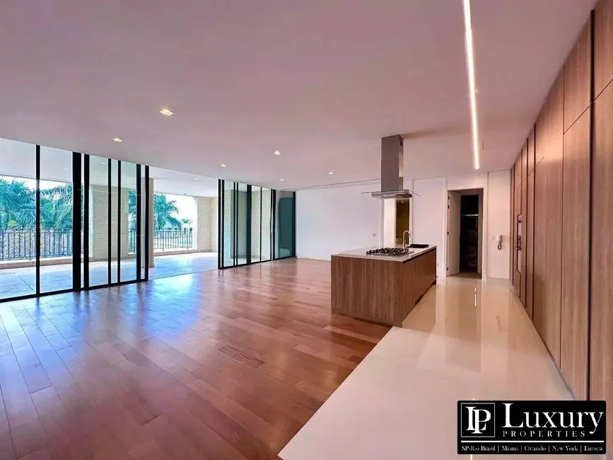 Foto 2 de Apartamento com 2 quartos à venda, 276m2 em Porto Feliz - SP