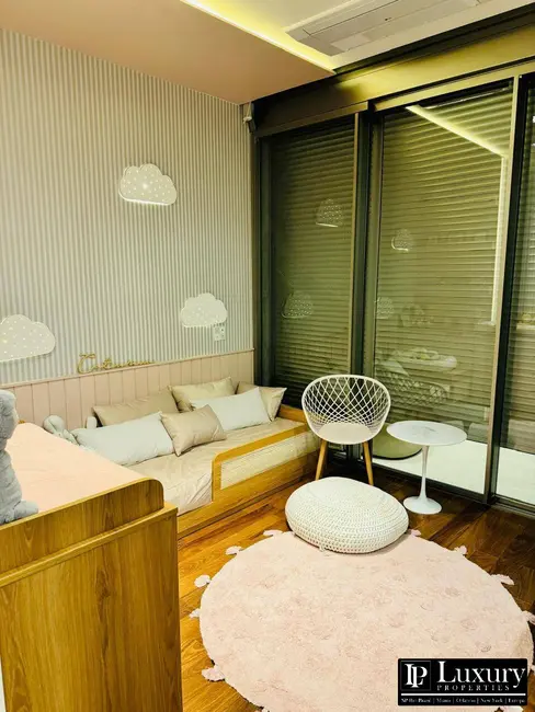 Foto 9 de Casa de Condomínio com 5 quartos à venda e para alugar em Santana De Parnaiba - SP