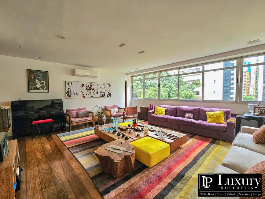 Apartamento com 4 quartos à venda, 226m2 em Jardim Europa, São Paulo - SP - imagem 1 Foto 1 de Apartamento com 4 quartos à venda, 226m2 em Jardim Europa, São Paulo - SP