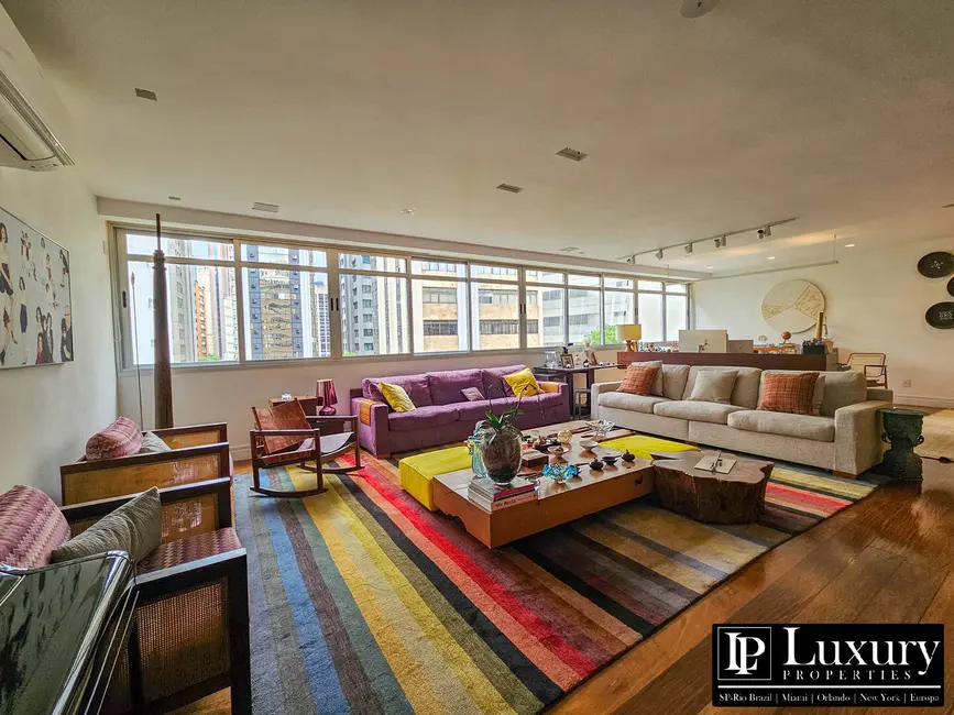 Apartamento com 4 quartos à venda, 226m2 em Jardim Europa, São Paulo - SP - imagem 9 Foto 9 de Apartamento com 4 quartos à venda, 226m2 em Jardim Europa, São Paulo - SP