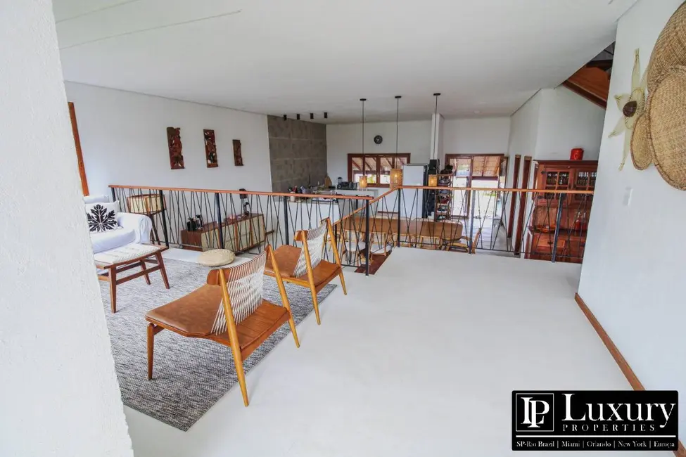 Foto 7 de Casa de Condomínio com 5 quartos à venda em Porto Seguro - BA