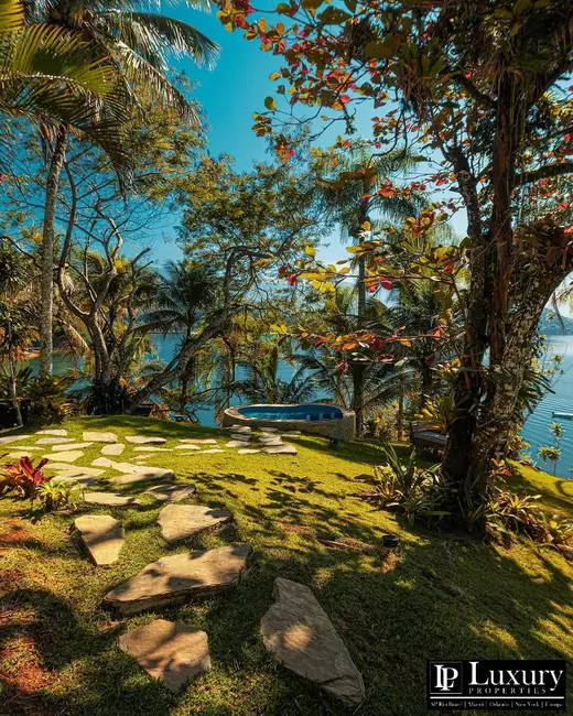 Foto 6 de Terreno / Lote à venda, 25000m2 em Angra Dos Reis - RJ
