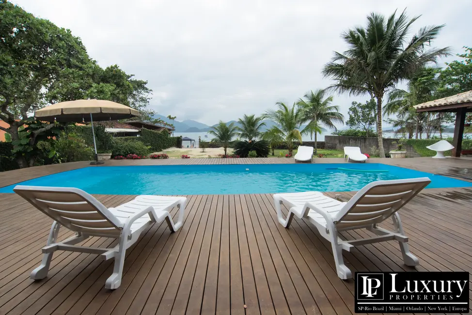 Foto 4 de Casa com 7 quartos à venda em Ubatuba - SP