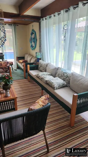 Foto 8 de Casa com 4 quartos à venda, 250m2 em Sao Sebastiao - SP