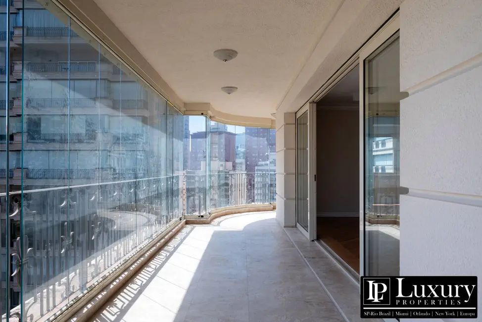 Apartamento com 3 quartos à venda, 278m2 em Jardim Europa, São Paulo - SP - imagem 2 Foto 2 de Apartamento com 3 quartos à venda, 278m2 em Jardim Europa, São Paulo - SP