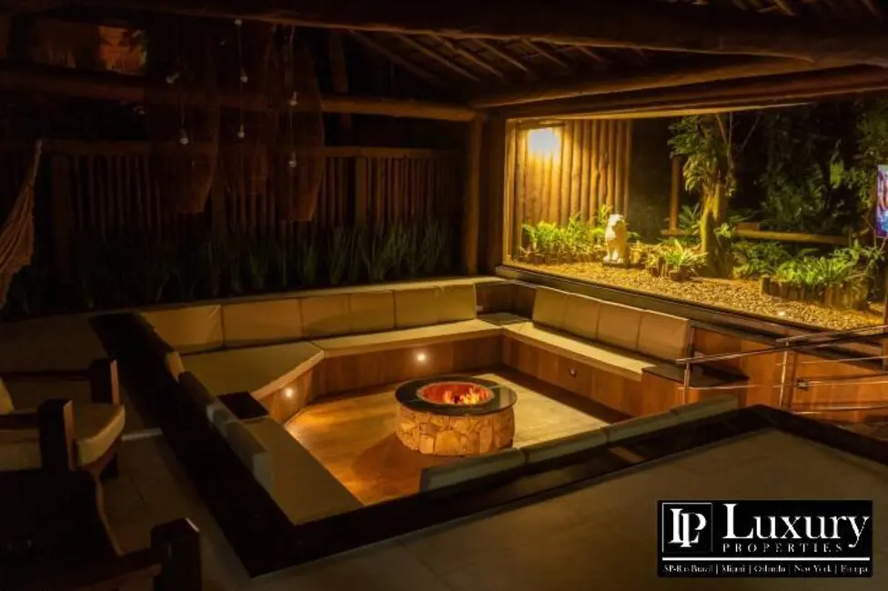 Casa com 8 quartos à venda, 678m2 em Bertioga - SP - imagem 3 Foto 3 de Casa com 8 quartos à venda, 678m2 em Bertioga - SP