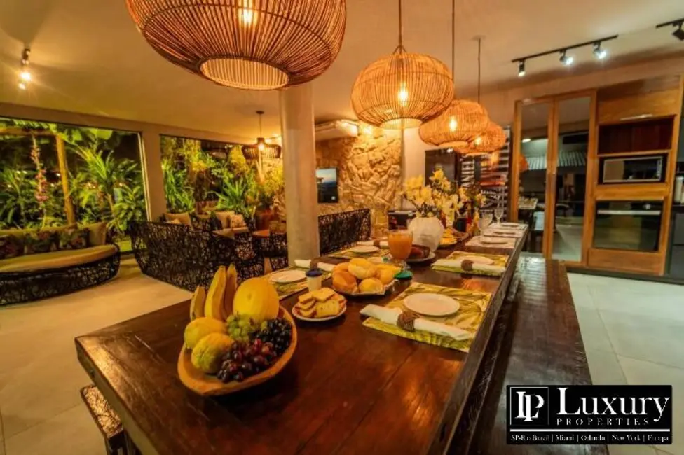 Casa com 8 quartos à venda, 678m2 em Bertioga - SP - imagem 5 Foto 5 de Casa com 8 quartos à venda, 678m2 em Bertioga - SP