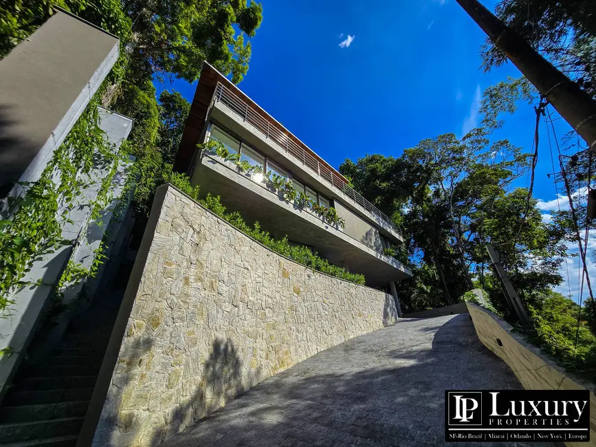 Foto 5 de Casa com 4 quartos à venda em Guaruja - SP