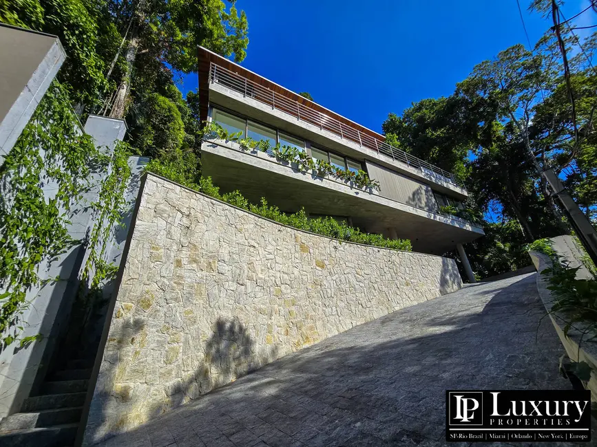 Foto 6 de Casa com 4 quartos à venda em Guaruja - SP