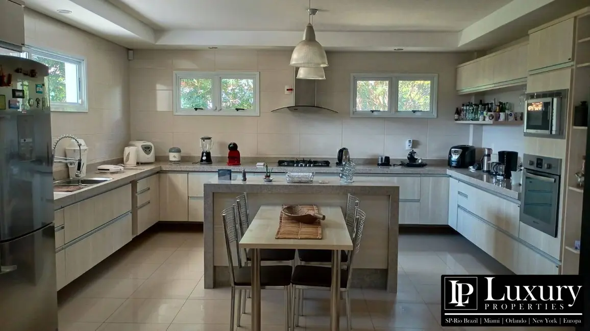 Casa de Condomínio com 4 quartos à venda, 674m2 em Santo Antonio Do Pinhal - SP - imagem 7 Foto 7 de Casa de Condomínio com 4 quartos à venda, 674m2 em Santo Antonio Do Pinhal - SP