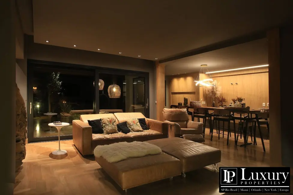 Apartamento com 3 quartos à venda, 320m2 em Gramado - RS - imagem 9 Foto 9 de Apartamento com 3 quartos à venda, 320m2 em Gramado - RS