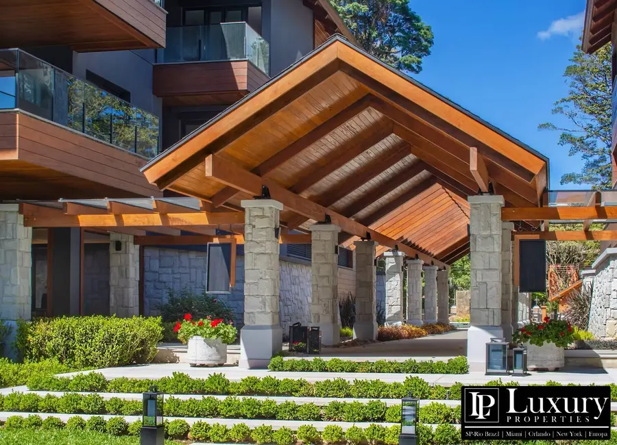 Apartamento com 3 quartos à venda, 320m2 em Gramado - RS - imagem 4 Foto 4 de Apartamento com 3 quartos à venda, 320m2 em Gramado - RS