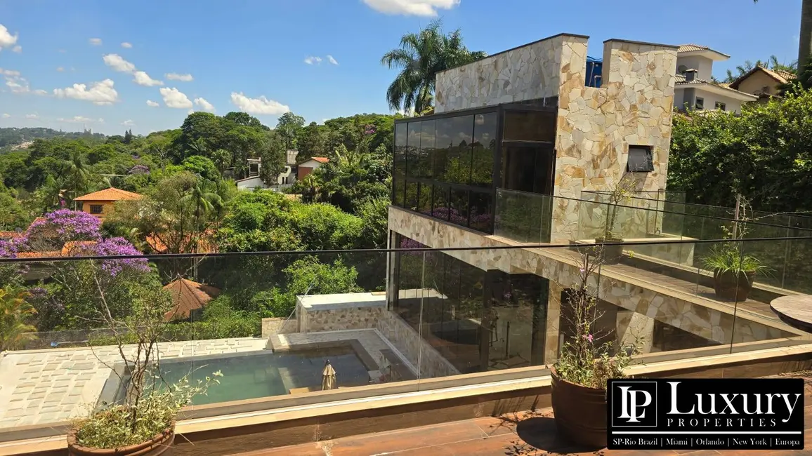 Casa de Condomínio com 3 quartos à venda em Cotia - SP - imagem 1 Foto 1 de Casa de Condomínio com 3 quartos à venda em Cotia - SP