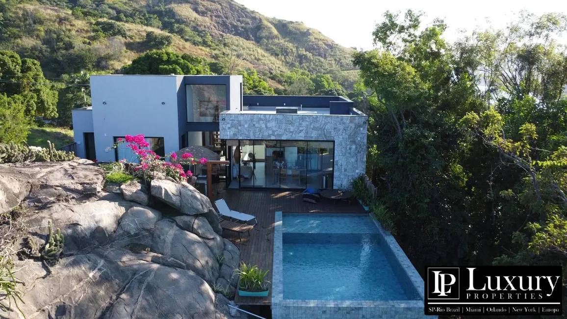 Foto 1 de Casa de Condomínio com 3 quartos para alugar em Centro de Vila Velha, Vila Velha - ES