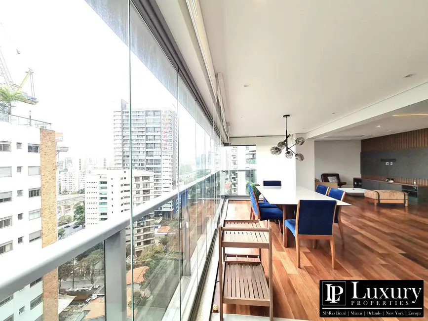 Apartamento com 3 quartos à venda, 192m2 em Campo Belo, São Paulo - SP - imagem 4 Foto 4 de Apartamento com 3 quartos à venda, 192m2 em Campo Belo, São Paulo - SP