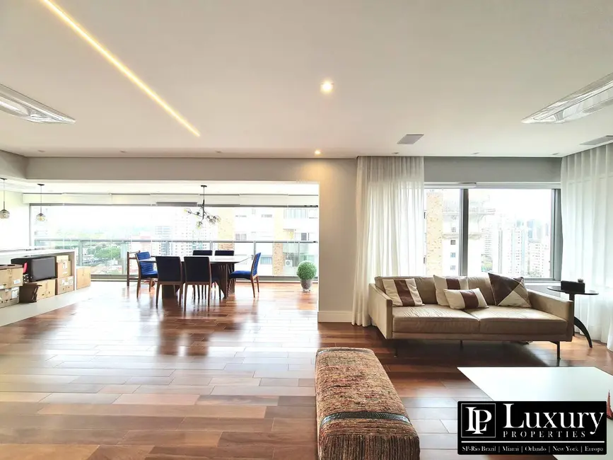 Apartamento com 3 quartos à venda, 192m2 em Campo Belo, São Paulo - SP - imagem 5 Foto 5 de Apartamento com 3 quartos à venda, 192m2 em Campo Belo, São Paulo - SP