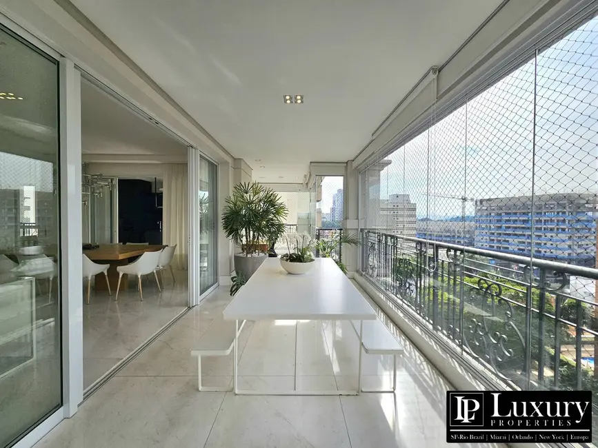 Foto 2 de Apartamento com 4 quartos à venda, 400m2 em Moema, São Paulo - SP