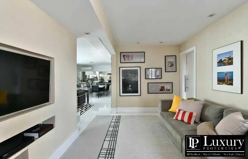 Foto 8 de Apartamento com 4 quartos à venda, 222m2 em Campo Belo, São Paulo - SP