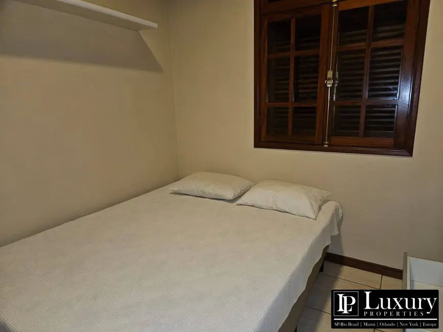 Foto 13 de Casa de Condomínio com 3 quartos à venda e para alugar, 140m2 em Sao Sebastiao - SP