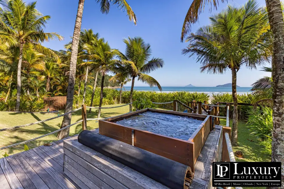 Foto 8 de Casa de Condomínio com 7 quartos à venda em Sao Sebastiao - SP