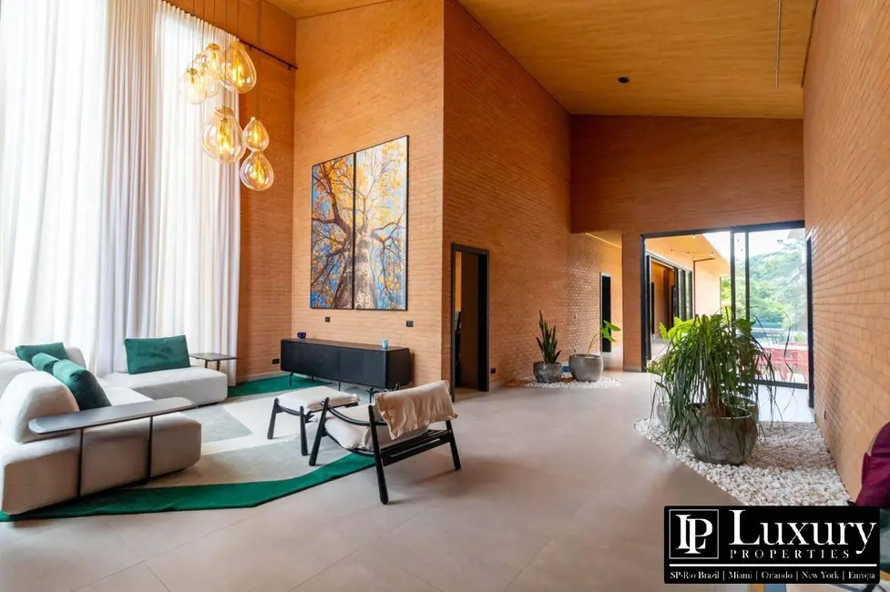 Foto 5 de Casa de Condomínio à venda em Condomínio Ecológico Mansões Morumbi, Senador Canedo - GO