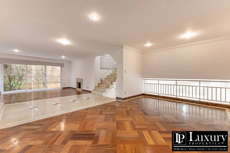 Foto 2 de Casa com 4 quartos à venda em Morumbi, São Paulo - SP