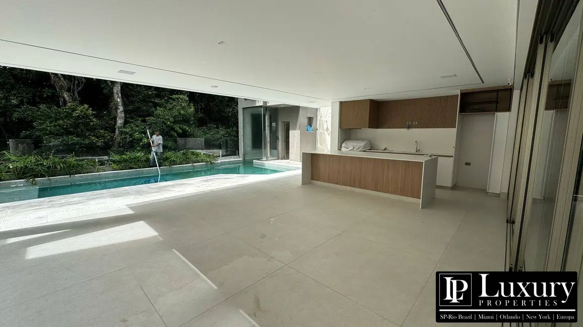 Foto 4 de Casa de Condomínio com 7 quartos à venda em Bertioga - SP