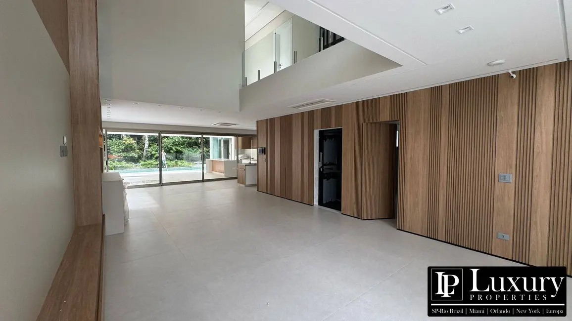 Foto 7 de Casa de Condomínio com 7 quartos à venda em Bertioga - SP