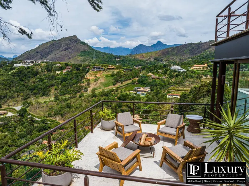 Foto 5 de Casa de Condomínio com 7 quartos à venda em Araras, Petropolis - RJ