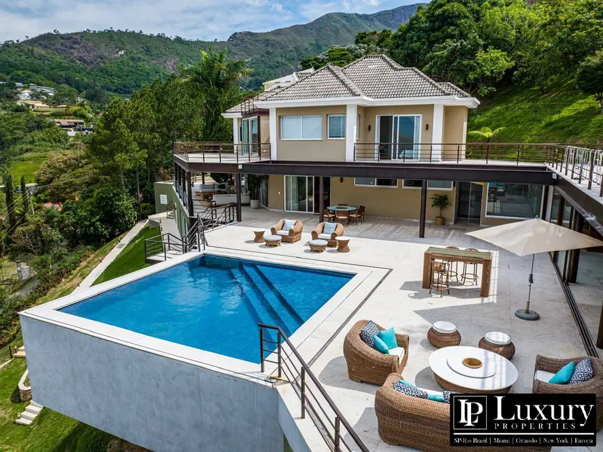 Foto 4 de Casa de Condomínio com 7 quartos à venda em Araras, Petropolis - RJ