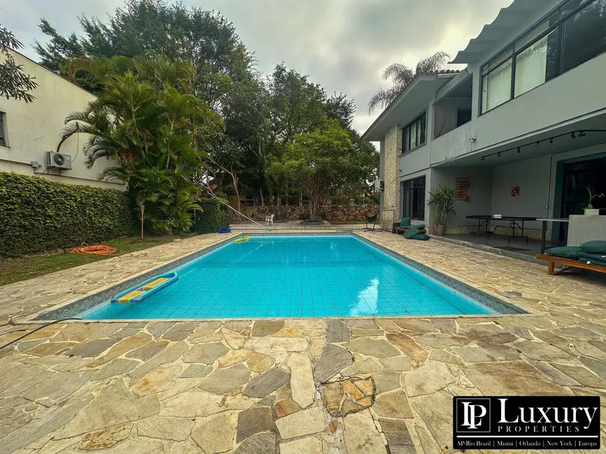 Casa com 5 quartos à venda e para alugar em Alto de Pinheiros, São Paulo - SP - imagem 8 Foto 8 de Casa com 5 quartos à venda e para alugar em Alto de Pinheiros, São Paulo - SP