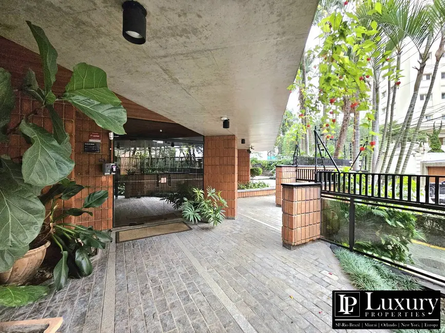 Apartamento com 3 quartos à venda, 155m2 em Jardim Europa, São Paulo - SP - imagem 8 Foto 8 de Apartamento com 3 quartos à venda, 155m2 em Jardim Europa, São Paulo - SP