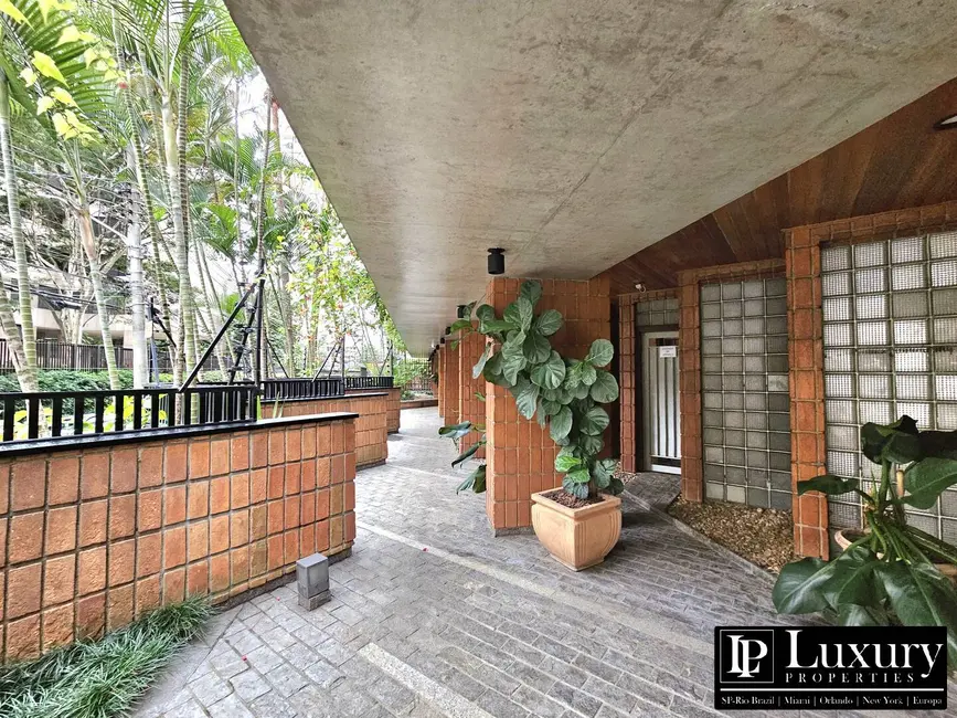 Apartamento com 3 quartos à venda, 155m2 em Jardim Europa, São Paulo - SP - imagem 7 Foto 7 de Apartamento com 3 quartos à venda, 155m2 em Jardim Europa, São Paulo - SP