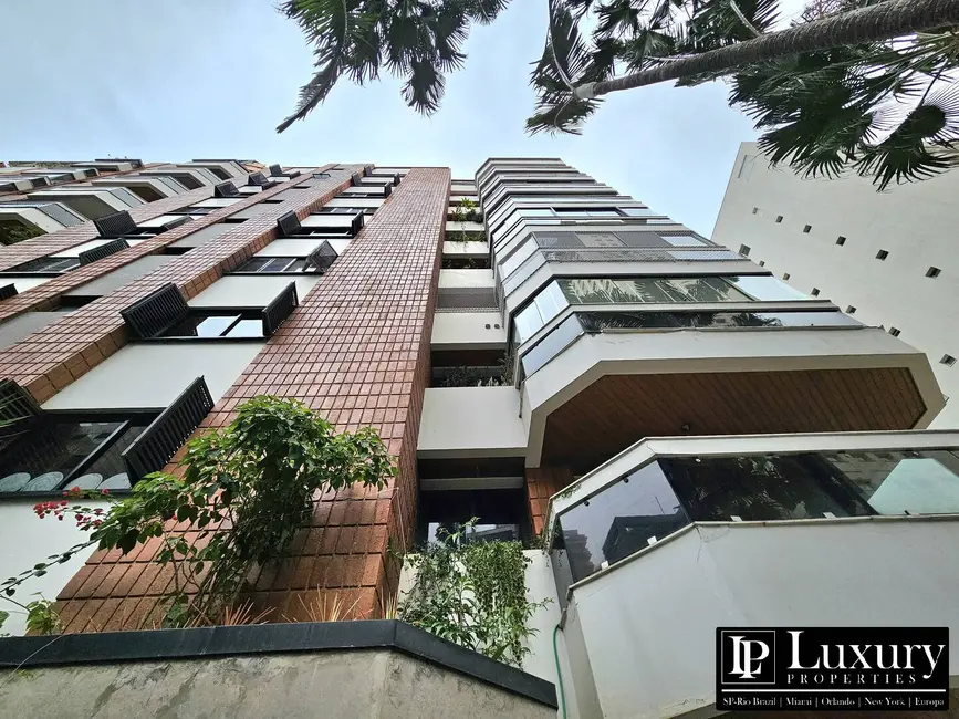 Apartamento com 3 quartos à venda, 155m2 em Jardim Europa, São Paulo - SP - imagem 4 Foto 4 de Apartamento com 3 quartos à venda, 155m2 em Jardim Europa, São Paulo - SP