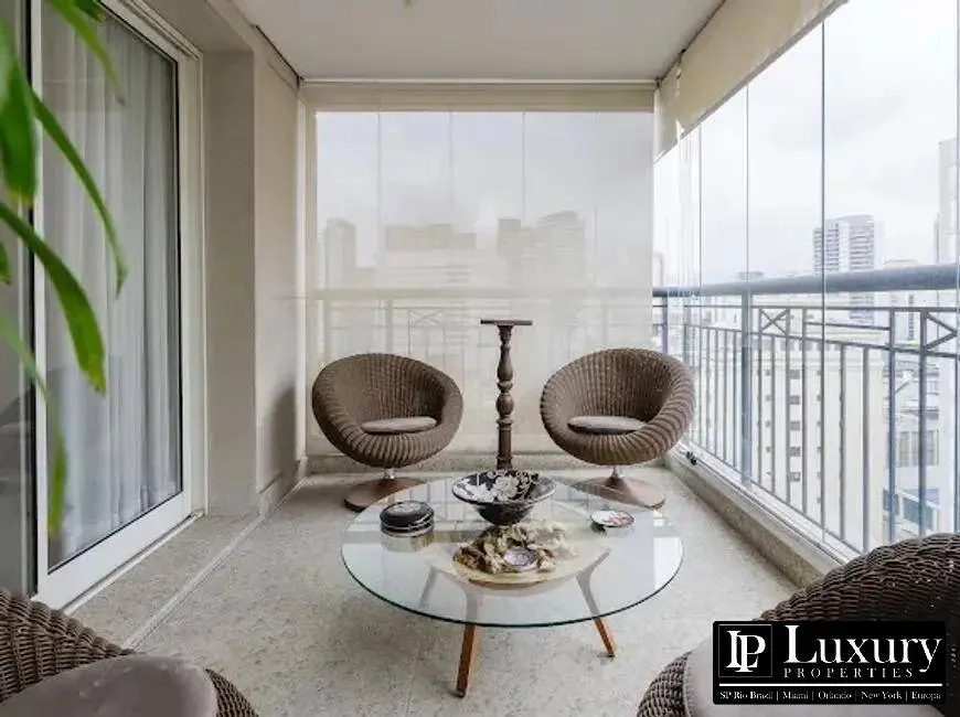 Foto 5 de Apartamento com 4 quartos à venda, 369m2 em Vila Nova Conceição, São Paulo - SP