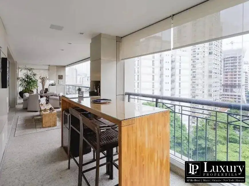 Foto 2 de Apartamento com 4 quartos à venda, 369m2 em Vila Nova Conceição, São Paulo - SP