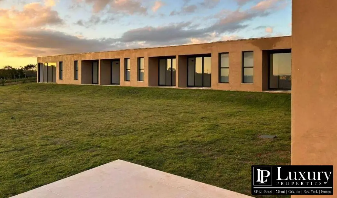 Foto 2 de Casa de Condomínio com 6 quartos à venda em Porto Feliz - SP