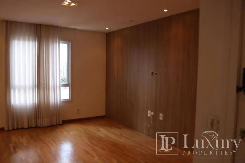 Foto 6 de Apartamento com 4 quartos para alugar, 210m2 em Vila Olímpia, São Paulo - SP