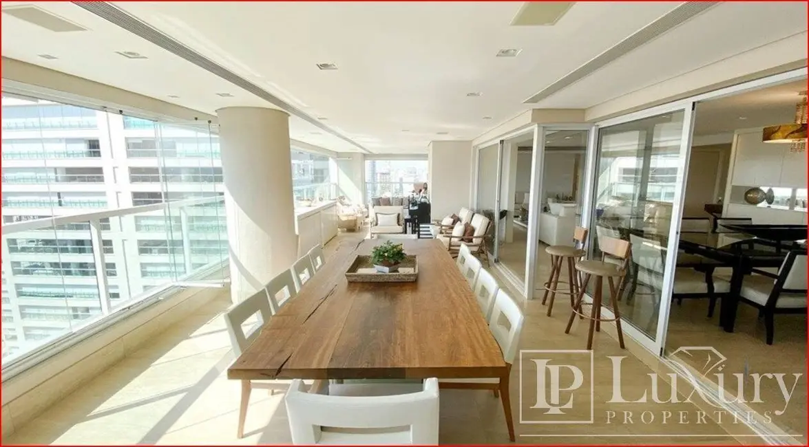 Foto 2 de Apartamento com 3 quartos à venda, 336m2 em São Paulo - SP