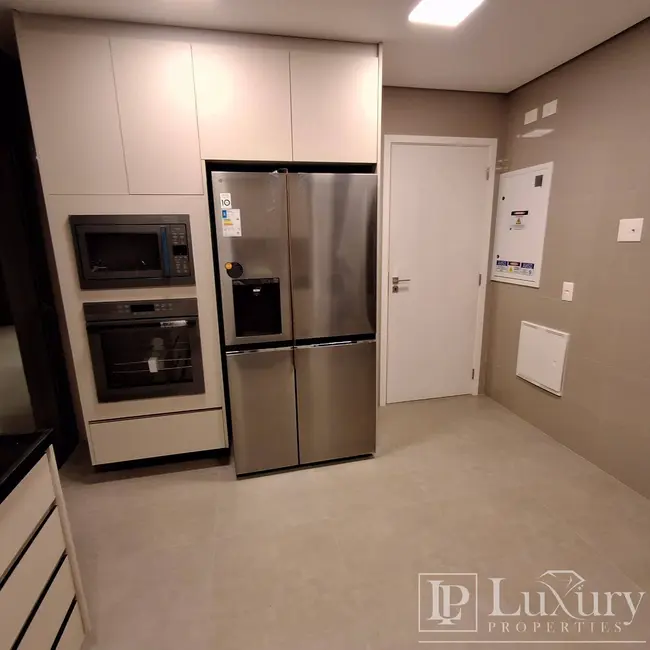 Apartamento com 3 quartos à venda, 160m2 em Vila Nova Conceição, São Paulo - SP - imagem 3 Foto 3 de Apartamento com 3 quartos à venda, 160m2 em Vila Nova Conceição, São Paulo - SP